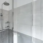 Dom wakacyjny Guestready - Modern Duplex, Neo-classical Building