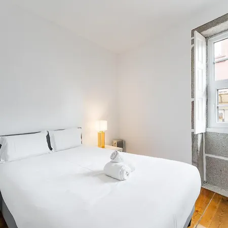 Guestready - Modern Duplex, Neo-classical Building Nyaraló *