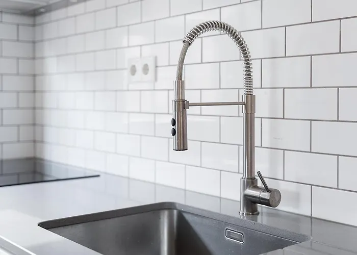 Hébergement de vacances Guestready - Modern Duplex, Neo-classical Building