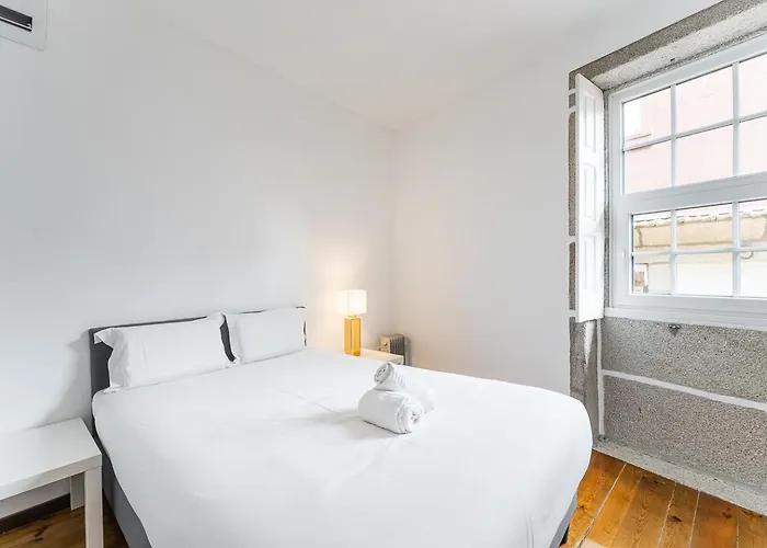 Guestready - Modern Duplex, Neo-classical Building Hébergement de vacances *