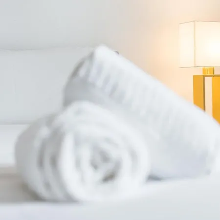 Feriehus Guestready - Modern Duplex, Neo-classical Building