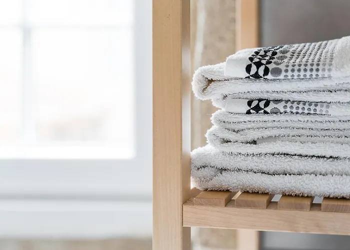 펜션 Guestready - Modern Duplex, Neo-classical Building 포르투